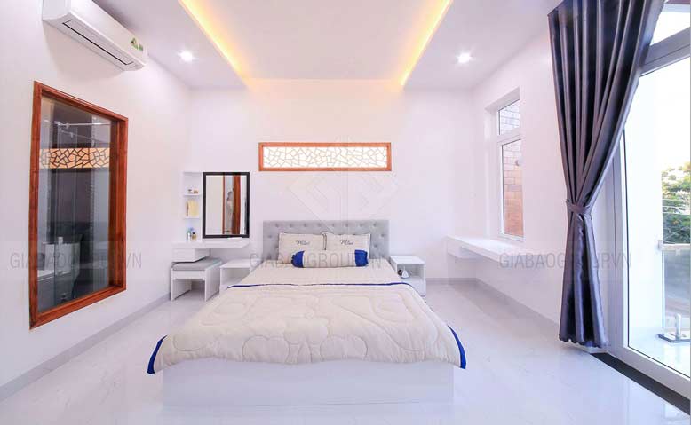 Phòng ngủ ba mẹ trong thiết kế mẫu nhà phố đẹp 3 tầng