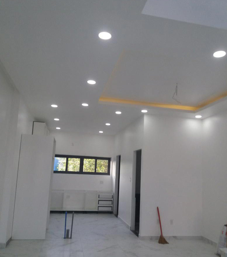 Hệ thống ánh sáng đèn nhà phố 3 tầng hiện đại