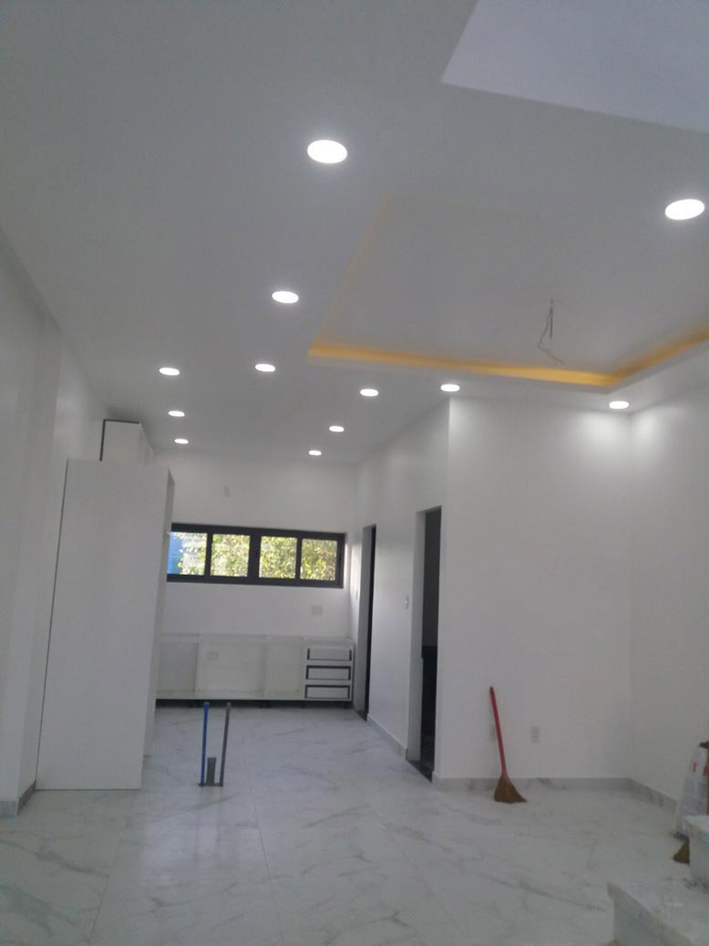 Công đoạn sắp hoàn thiện để bàn giao cho chủ nhà