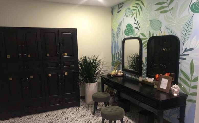 Màu xanh len lỏi vào khắp không gian nội thất spa