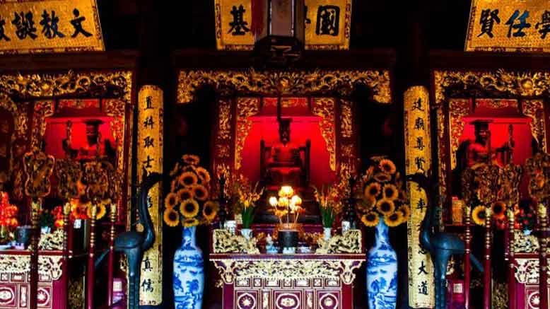 Khu thờ các vị vua của triểu nhà lý và lê