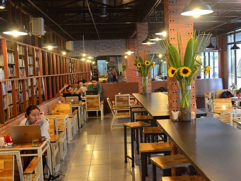 Mẫu quán cafe sách đẹp