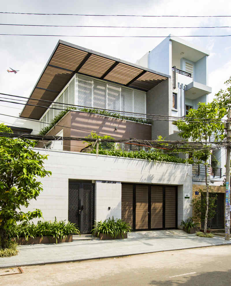 Thiết kế mặt tiền nhà phố 7m 2 tầng có sân vườn