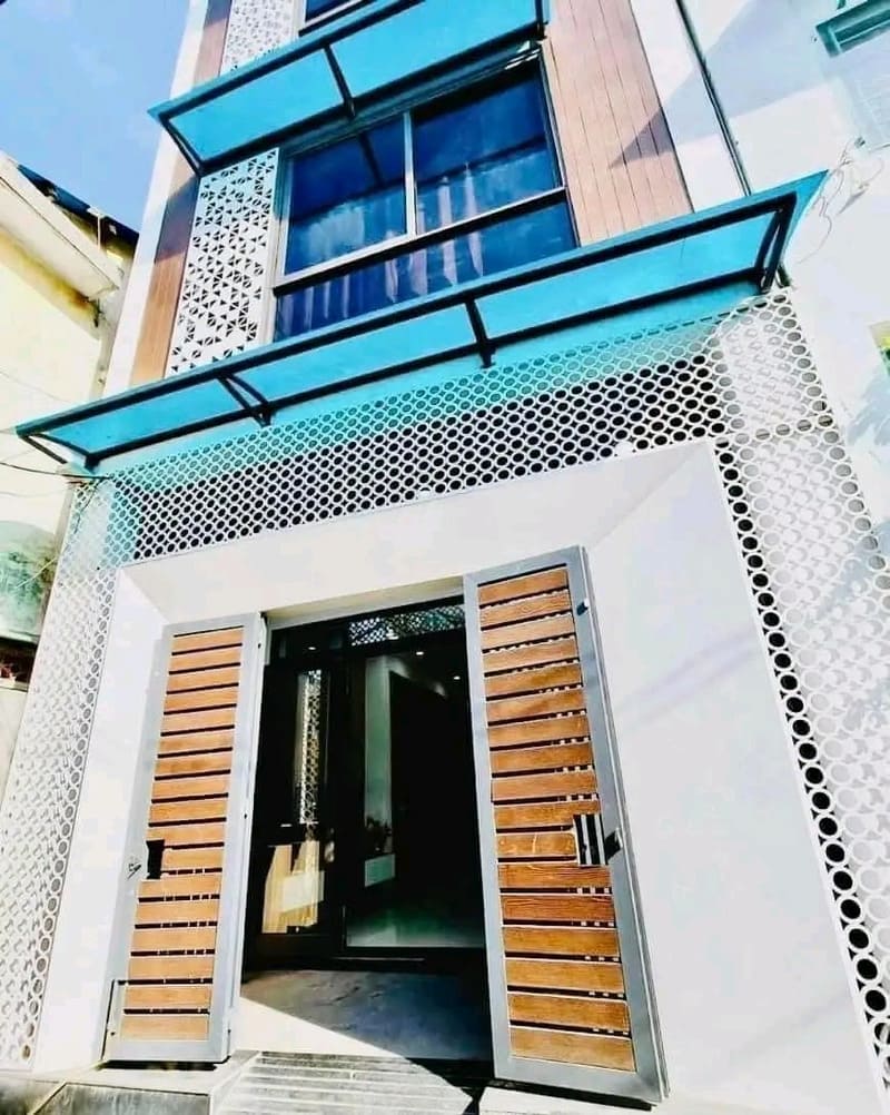 Hình ảnh thực tế không gian nhà phố 2 tầng 4 phòng ngủ hiện đại