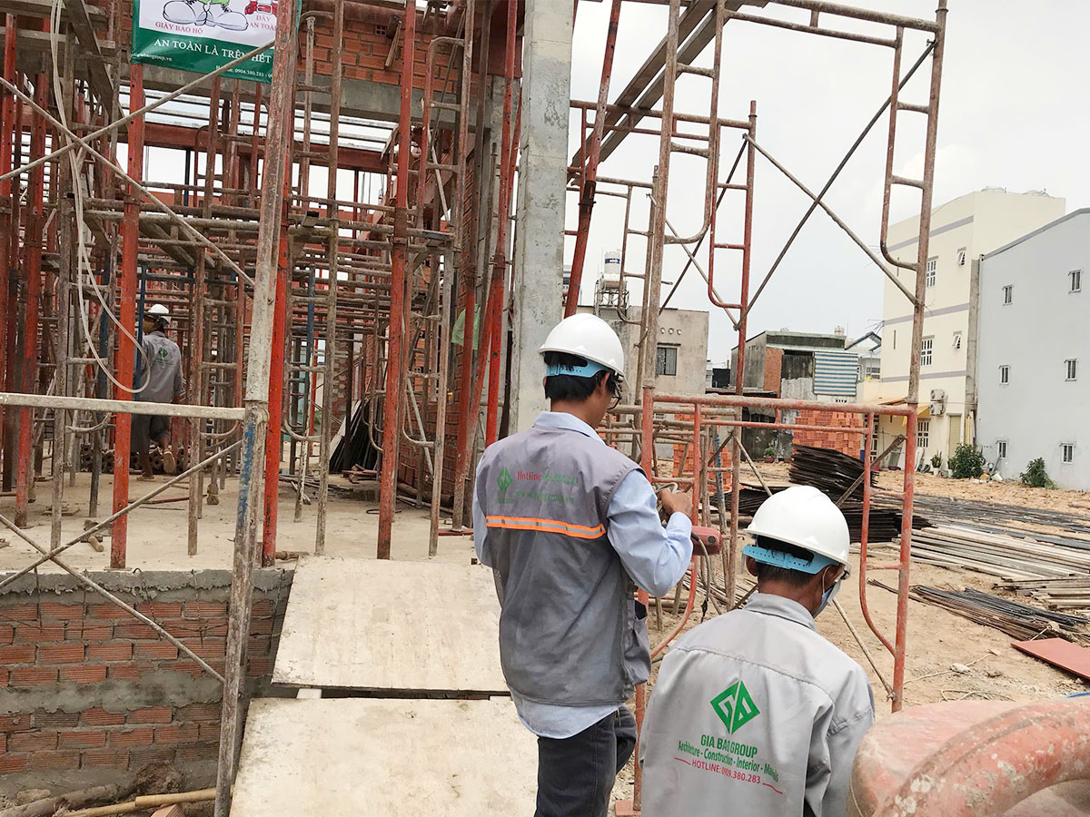 Đội ngũ công ty Gia Bảo Group luôn làm việc bằng cả tâm huyết.